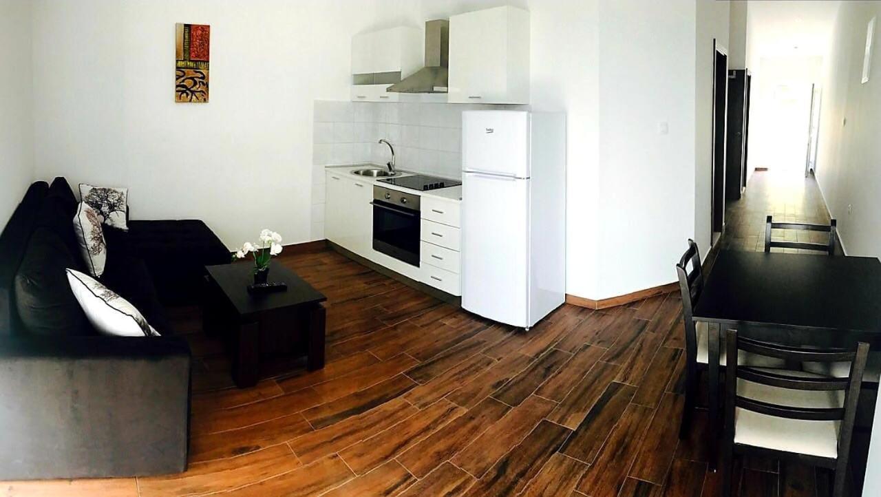 Apartmani Maki Omiš Exteriér fotografie